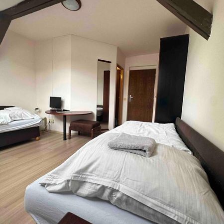 Private Apartment Near The Centre Bratislava Eksteriør billede