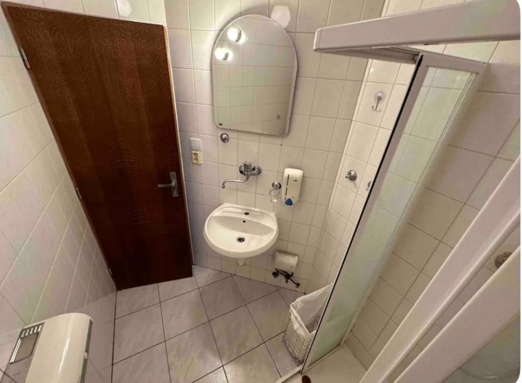 Private Apartment Near The Centre Bratislava Eksteriør billede
