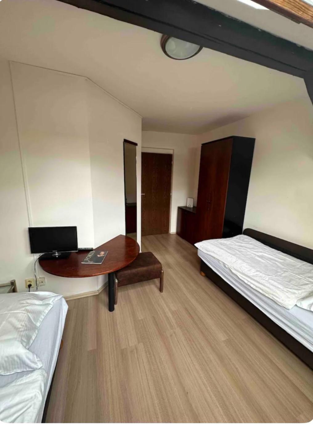 Private Apartment Near The Centre Bratislava Eksteriør billede